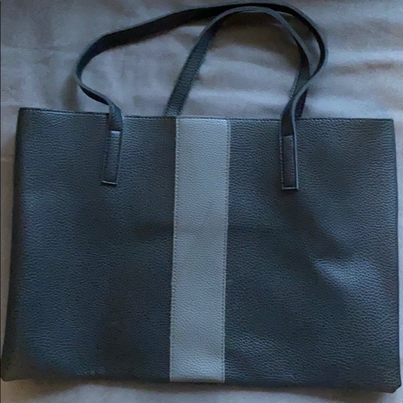 black Vince Camuto began leather bag - Picture 2 of 4